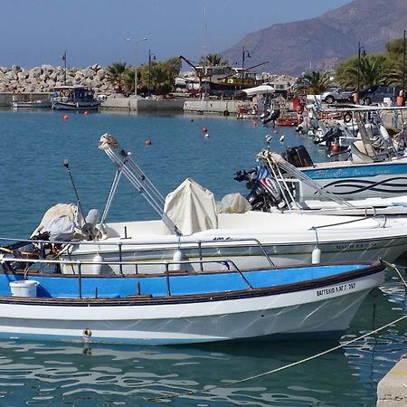 Coral Sea Studio Kokkinos Pirgos Exteriör bild