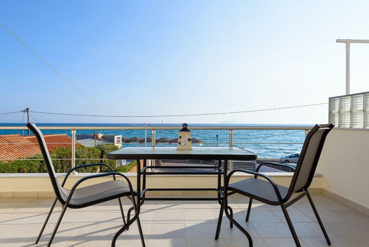 Coral Sea Studio Kokkinos Pirgos Exteriör bild