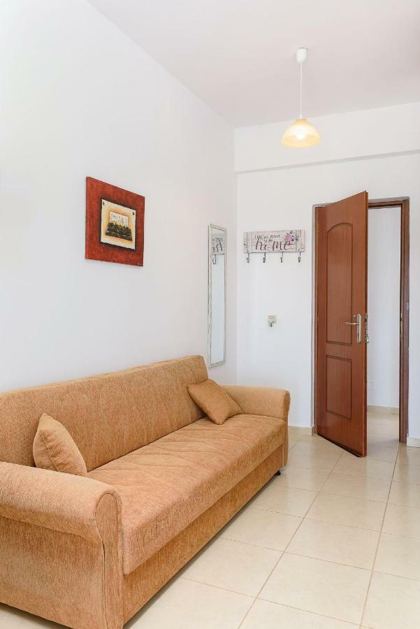 Coral Sea Studio Kokkinos Pirgos Exteriör bild